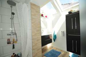 + Hinterhaus DHH mit großem Garten - PKW-Stellplatz - überdachte Terrasse & Balkon + – Rems-Murr-Kreis – Vorschaubild 8