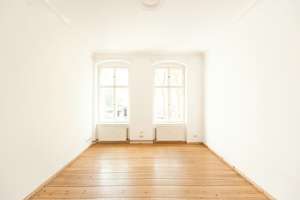 Beletage-Juwel im Gräfekiez: Lichtdurchflutete Altbauwohnung ohne Maklerprovision  – Böckhstr. 27, 10967 Kreuzberg, Berlin – Vorschaubild 2