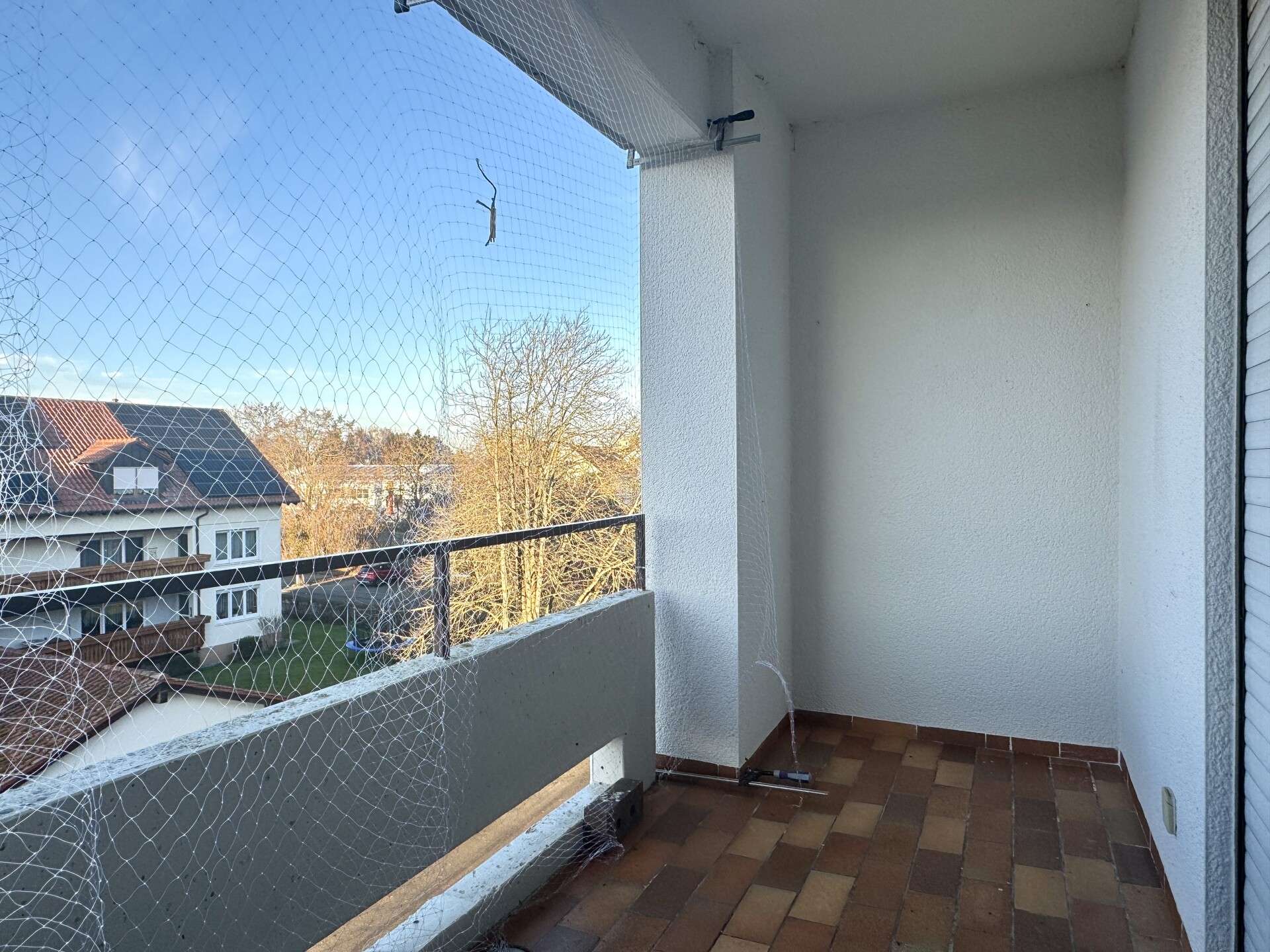 Immobilie in Alleshausen - Lichtdurchflutet wohnen in modernisierter Eigentumswohnung am Rande von Bad Buchau - Bild 1