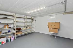 Gepflegtes 3-Fam.-Haus in verkehrsberuhigter Lage von Opladen mit bezugsfreier 4-Zimmer-EG-Wohnung! – Die vollständige Adresse der Immobilie erhältst du vom Anbieter., 51379 Opladen, Leverkusen – Vorschaubild 12