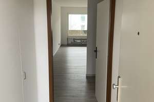 Super geschnittene 1-Zimmer Wohnung mit Balkon in begehrter Lage von Wiesbaden-Bierstadt – Kanzelstraße 11, 65191 Bierstadt, Wiesbaden – Vorschaubild 2