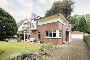 Repräsentatives Einfamilienhaus auf großem Grundstück mit weiterem Baufenster – Die vollständige Adresse der Immobilie erhältst du vom Anbieter., 22359 Volksdorf, Hamburg – Vorschaubild 2