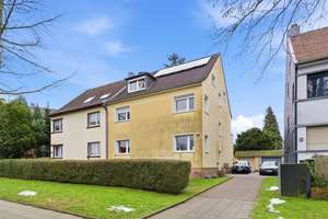 Erdgeschosswohnung mit eigenem Garten & Garage in Bestlage von Essen-Haarzopf