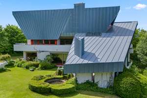 Pure Exklusivität! Einzigartige Architektenvilla mit Parkgarten, Pool & atemberaubendem Weitblick – Die vollständige Adresse der Immobilie erhältst du vom Anbieter., 91077 Neunkirchen am Brand – Vorschaubild 2