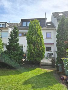 ALBERT WOLTER 1919 IVD. Dellbrück, 3 Wohneinheiten, 2 Stellplätze, schöner Garten