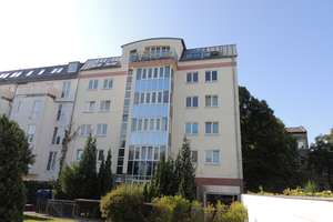 Attraktive Kapitalanlage: Vermietete 2,5-Zimmer-Wohnung mit Balkon & TG-Stellplatz in Berlin