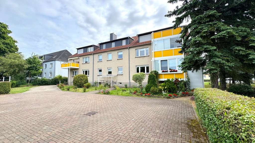 Immobilie in Dessau-Roßlau - Smart investieren oder entspannt wohnen – 2,5-Zimmer-Wohnung in ruhiger Lage! - Bild 3