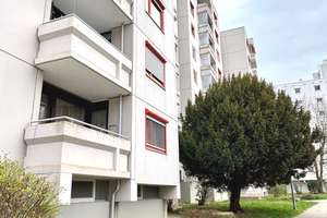 *Kapitalanlage oder Eigennutzung*Moderne 3,5 Zimmer Wohnung in attraktiver Lage inklusive Tiefgarage