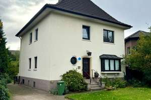 Mehrfamilien-/Mehrgenerationenhaus oder auch als Einfamilienhaus nutzb. Immobilie in stadtnaher Lage – Die vollständige Adresse der Immobilie erhältst du vom Anbieter., 44532 Mitte, Lünen – Vorschaubild 1