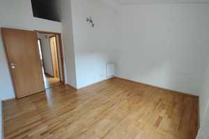 Modernes Haus mit Garten, Garage & Einbauküche – Glasfaser & Terrasse! – Bielefelder Straße 104, 65931 Frankfurt am Main – Vorschaubild 7