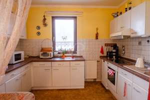 Gepflegtes Einfamilienhaus mit Kamin, Sauna & Garten in Suhl-Neundorf – Die vollständige Adresse der Immobilie erhältst du vom Anbieter., 98527 Neundorf, Suhl – Vorschaubild 28