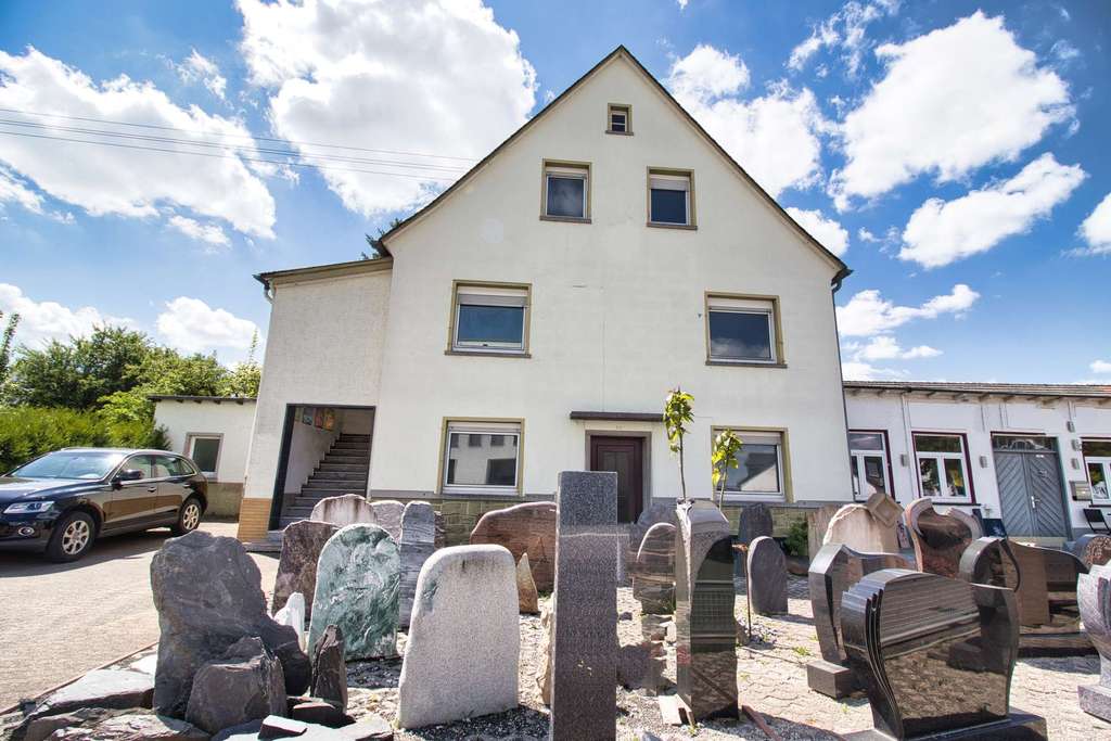 Immobilie in Altweidelbach - Vielseitiges Wohn- & Gewerbeensemble mit Potenzial in zentraler Lage von Simmern - Bild 1