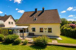 Wunderschöne Lage in Ronsdorf - Freistehendes Haus mit Pool