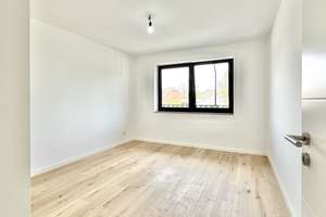 Erstbezug: Fantastische Maisonette-Wohnung der Superlative am Naturschutzgebiet - Energieeffizienz A – Gänsestraße 49, 40593 Urdenbach, Düsseldorf – Vorschaubild 10