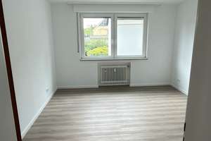     Renovierte 3-Zimmer-Wohnung mit Balkon in gepflegtem Mehrfamilienhaus – Die vollständige Adresse der Immobilie erhältst du vom Anbieter., 42699 Ohligs/Aufderhöhe/Merscheid, Solingen – Vorschaubild 2