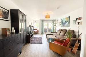 Leipzig-Reudnitz: Helle, moderne 3 -Zimmer-Wohnung mit Balkon, Lift & TG-Stellplatz