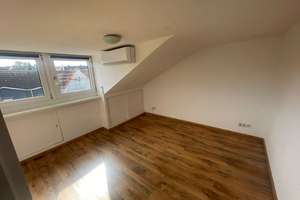Provisionsfrei* SOFORT FREI! Rhein-nah - 2-Zm Penthouse Oberkassel - renoviert, Klimaanlage Einbaukü – Columbusstrasse 42, 40549 Oberkassel, Düsseldorf – Vorschaubild 11