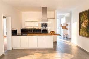 Hochwertige City-Wohnung in Saarbrücken-St. Johann 2.OG – Die vollständige Adresse der Immobilie erhältst du vom Anbieter., 66121 St. Johann, Saarbrücken – Vorschaubild 2