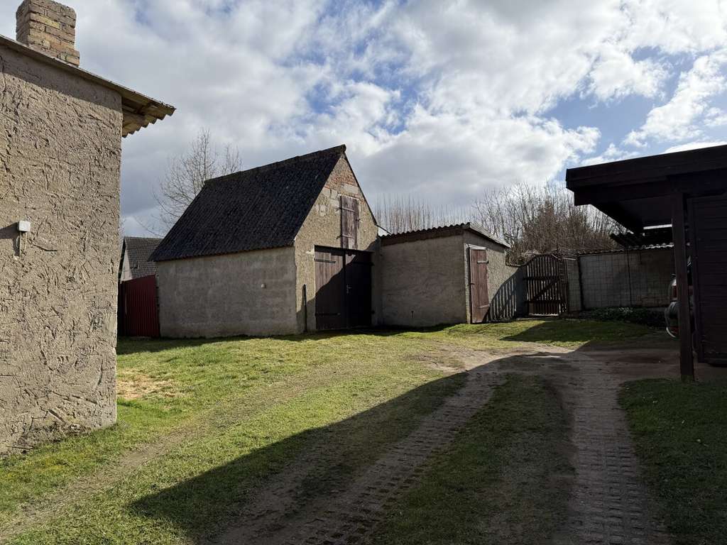 Immobilie in Kreien - PROVISIONSFREI | Aus Alt mach Wow – Haus mit Charakter und riesigem Gestaltungsspielraum - Bild 4