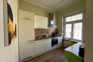 Sonnige möblierte 2-Zimmer-Wohnung mit Balkon in der Südstadt – Bismarckstraße 11, 53113 Südstadt, Bonn – Vorschaubild 2