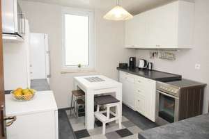 Charmante 4-Zimmer-Altbauwohnung im Jugendstil – Stuttgart-Zuffenhausen – Die vollständige Adresse der Immobilie erhältst du vom Anbieter., 70435 Zuffenhausen-Mitte, Stuttgart – Vorschaubild 3