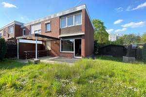 Reihenendhaus in attraktiver Wohnlage – mit Garten, Garage und Kellergeschoss