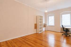 Seltene Familienwohnung in Charlottenburg – 4 Zimmer, Wohnküche, Bad & Gäste-WC – Die vollständige Adresse der Immobilie erhältst du vom Anbieter., 10627 Charlottenburg, Berlin – Vorschaubild 3