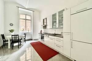 PREISREDUZIERUNG! TOLLE ALTBAUETAGE MIT STELLPLATZ IN ZENTRALER LAGE VON WIESBADEN – Die vollständige Adresse der Immobilie erhältst du vom Anbieter., 65185 Mitte, Wiesbaden – Vorschaubild 6