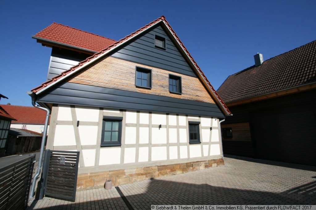 Immobilie in Grabfeld - Hochwertig kernsaniertes Einfamilienhaus - Bild 2