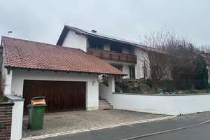 Großzügiges Einfamilienhaus mit traumhaftem Ausblick über Landshut – Die vollständige Adresse der Immobilie erhältst du vom Anbieter., 84051 Essenbach – Vorschaubild 1
