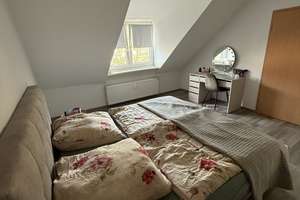 großzügige DG-Wohnung: 3 Zimmer, Wohnküche, modernes Bad – Hildegardstraße 18, 45888 Bulmke-Hüllen, Gelsenkirchen – Vorschaubild 10