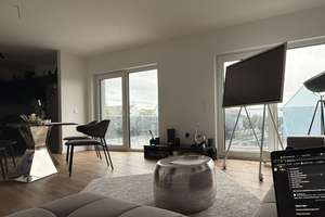 Lichtdurchflutete 3-Zimmer- Penthouse-Wohnung: Moderne Wohnung mit riesiger Dachterrasse – Hessische Straße 23, 68305 Waldhof, Mannheim – Vorschaubild 2