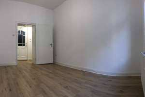 Zentrale, gemütliche Altbauwohnung mit Südbalkon zu vermieten – 44147 Hafen, Dortmund – Vorschaubild 4