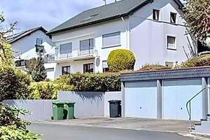 Oberkleen 3-Familienhaus in ruhiger Lage  mit fantastischem Fernblick über die Täler und Wälder – Die vollständige Adresse der Immobilie erhältst du vom Anbieter., 35428 Langgöns – Vorschaubild 1