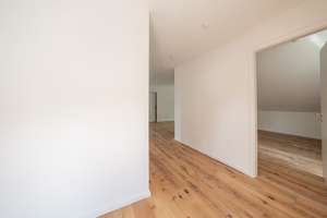 Wohnjuwel an der Waldau: Wohntraum mit zwei Panoramabalkonen und purem Luxuskomfort auf 140m² – Die vollständige Adresse der Immobilie erhältst du vom Anbieter., 53127 Ippendorf, Bonn – Vorschaubild 3