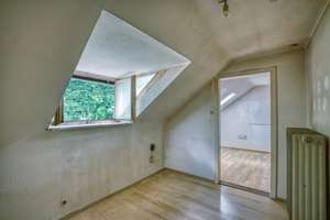 Viel Platz für Ihre Ideen – Reihenmittelhaus mit Entwicklungspotenzial am Ulmer Eselsberg – Die vollständige Adresse der Immobilie erhältst du vom Anbieter., 89081 Eselsberg, Ulm – Vorschaubild 18