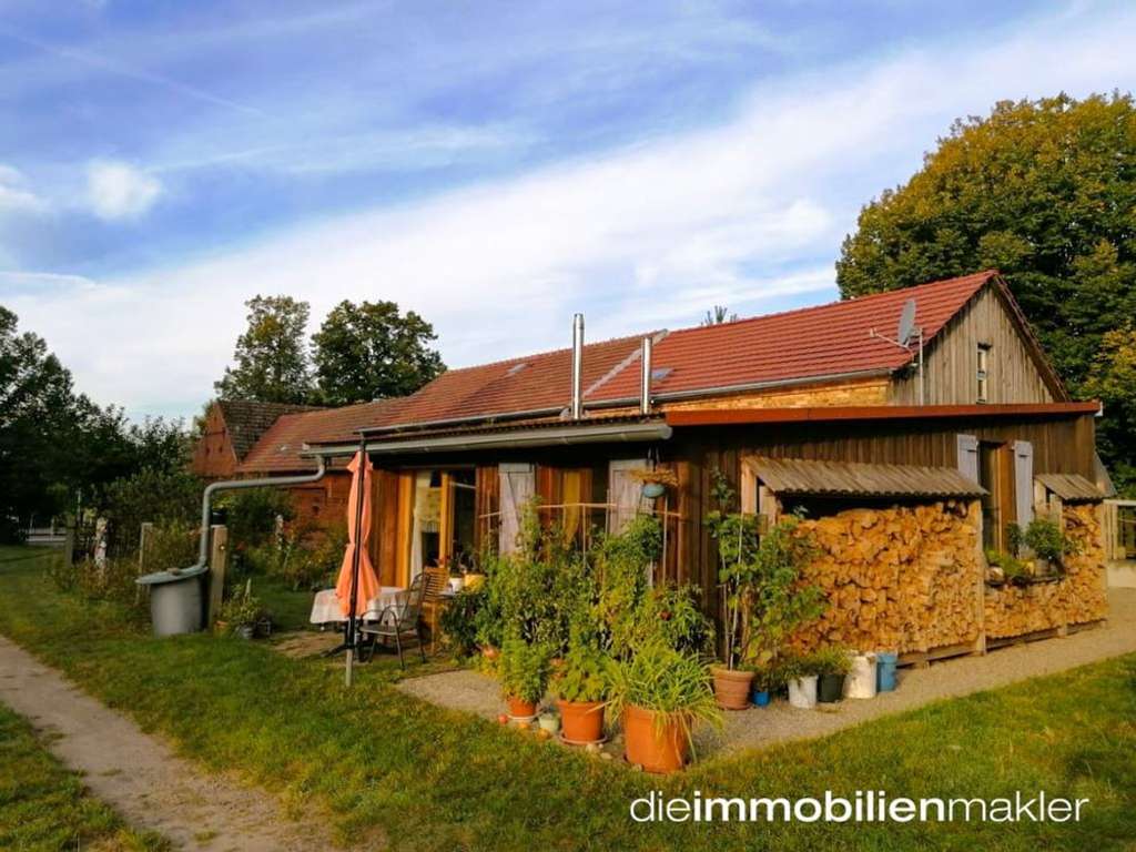 Immobilie in Hohenbucko - Eine Oase der Ruhe - Einzigartiges Wohnerlebnis auf dem Land - Bild 0