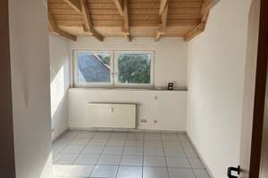 MG-Nordpark: helle 3-Zi. Maisonette-DG Wohnung inkl. Garage – Flachsbleiche 60, 41179 Rheindahlen-Land, Mönchengladbach – Vorschaubild 4