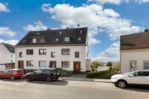Schönes Reihenendhaus mit Garage & Südgarten, PV Anlage und viel Platz – Die vollständige Adresse der Immobilie erhältst du vom Anbieter., 45239 Fischlaken, Essen – Vorschaubild 2