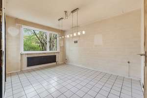 Sanierungsbedürftiges Reihenendhaus mit Garage in Köln-Heimersdorf (Erbpachtgrundstück) – Die vollständige Adresse der Immobilie erhältst du vom Anbieter., 50767 Heimersdorf, Köln – Vorschaubild 9