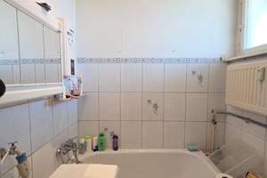 Direkt am Park - Vermietete Wohnung (3. OG) in ruhiger Lage mit Balkon - Fernwärme - – Am Gemeindepark 42, 12249 Lankwitz, Berlin – Vorschaubild 8