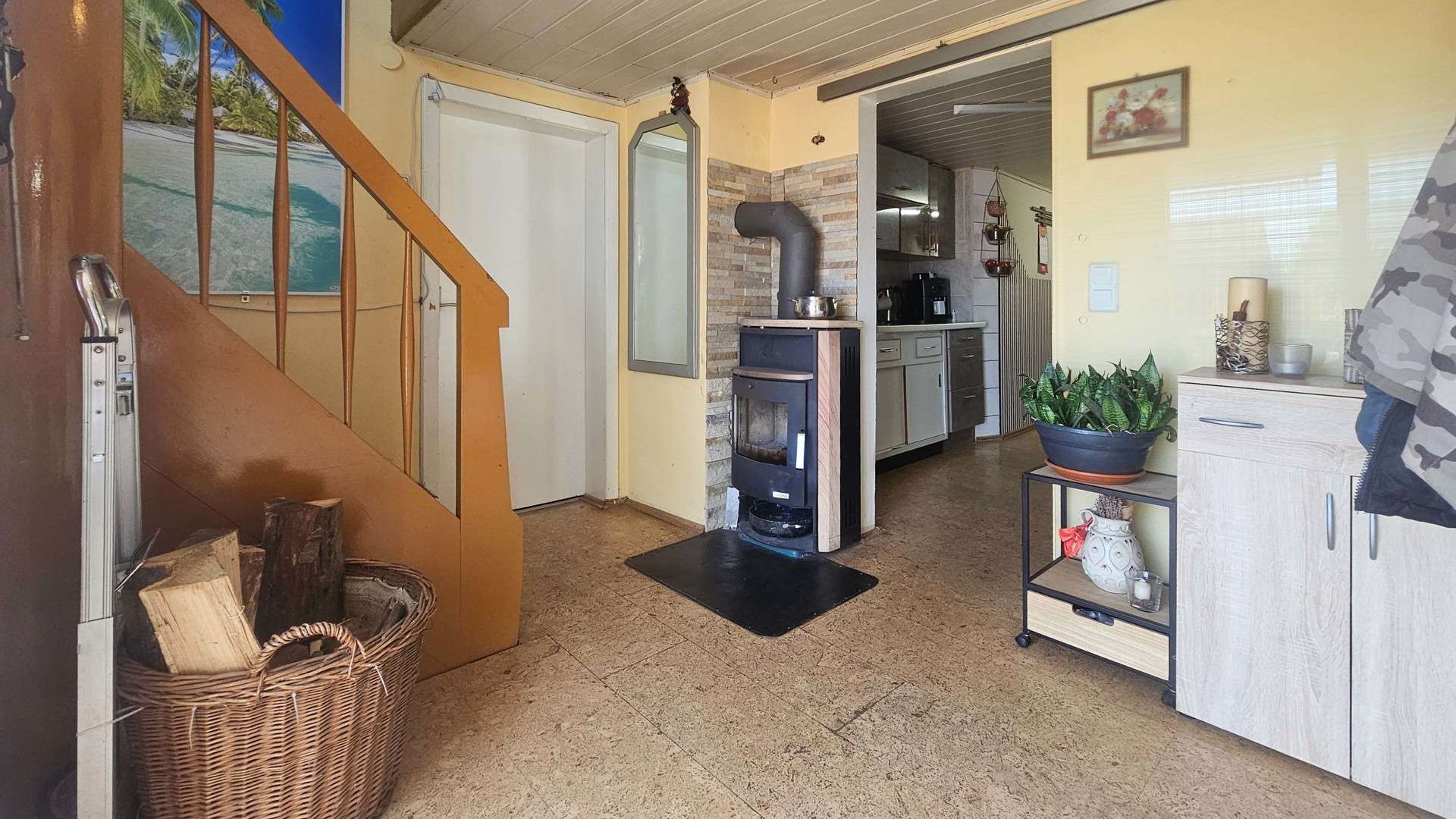 Immobilie in Daaden - Solide Doppelhaushälfte mit mediterranem Gartenflair 
in zentraler Lage! - Bild 1