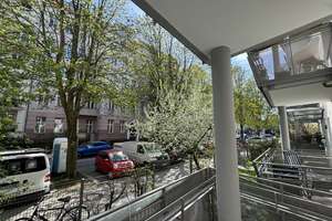 Bezugsfreie Wohnung mit Balkon
in ruhiger Lage nahe Winterfeldtplatz – Luitpoldstraße 7, 10781 Schöneberg, Berlin – Vorschaubild 3