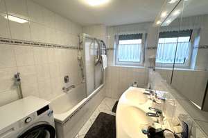 Exquisite 2,5-Zimmer-Erdgeschosswohnung mit Garten & Terrasse in Augsburg – Die vollständige Adresse der Immobilie erhältst du vom Anbieter., 86165 Lechhausen-Süd, Augsburg – Vorschaubild 8