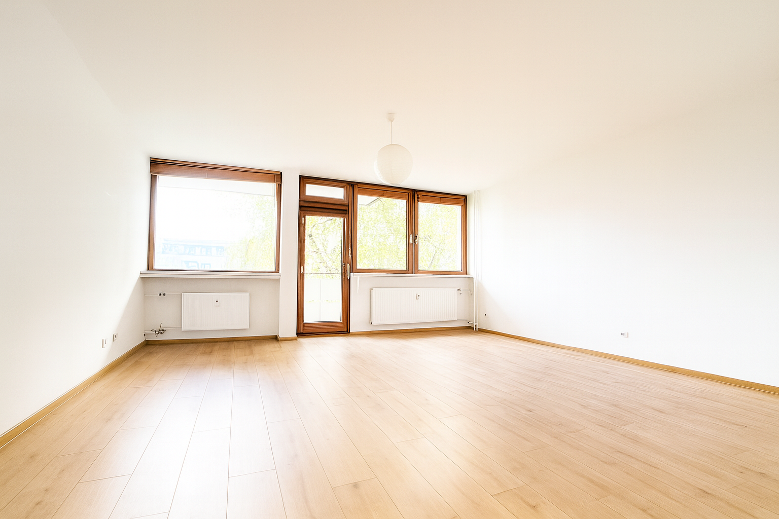 Renovierungsobjekt: 2-Zimmer-Wohnung mit 2 Balkonen, Tiefgarage – bezugsfrei** KEINE PROVISION, Berlin – Bild 2