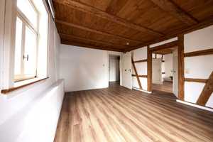 Liebevoll saniertes Fachwerkhaus (ca. 289 m²) mit Terrasse, Sichtbalken, Einliegerwohnung uvm. – Stuttgart – Vorschaubild 22