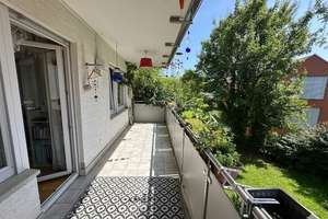Wohnen im Herzen von S-Degerloch –  charmante 4-Zimmer-Wohnung mit Balkon in bester Lage! – Die vollständige Adresse der Immobilie erhältst du vom Anbieter., 70597 Waldau, Stuttgart – Vorschaubild 2