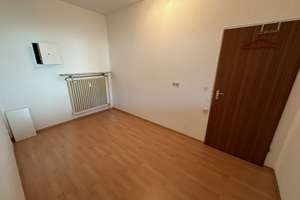 Zweifamilienhaus mit Gewerbe in zentraler Lage – Die vollständige Adresse der Immobilie erhältst du vom Anbieter., 91257 Pegnitz – Vorschaubild 8