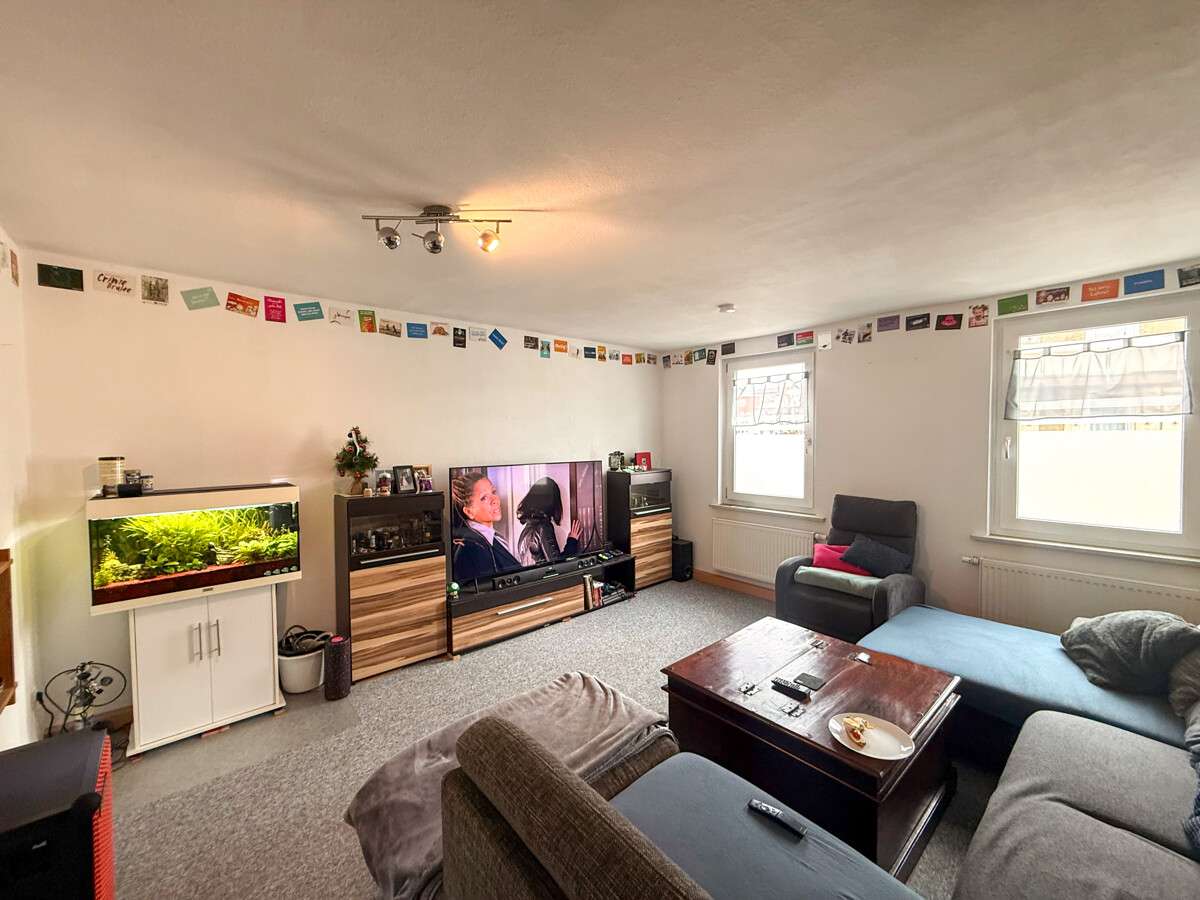 Immobilie in Lindenberg im Allgäu - Mehrfamilienhaus mit Potenzial in Lindenberg – Großteil frei, ideal für Anleger & Eigennutzer - Bild 1