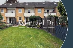 Modernisiertes Mittelreihenhaus mit Garten, Loggia und Ausbaureserve, in ruhiger Lage von Neustadt i – Die vollständige Adresse der Immobilie erhältst du vom Anbieter., 23730 Neustadt in Holstein – Vorschaubild 1